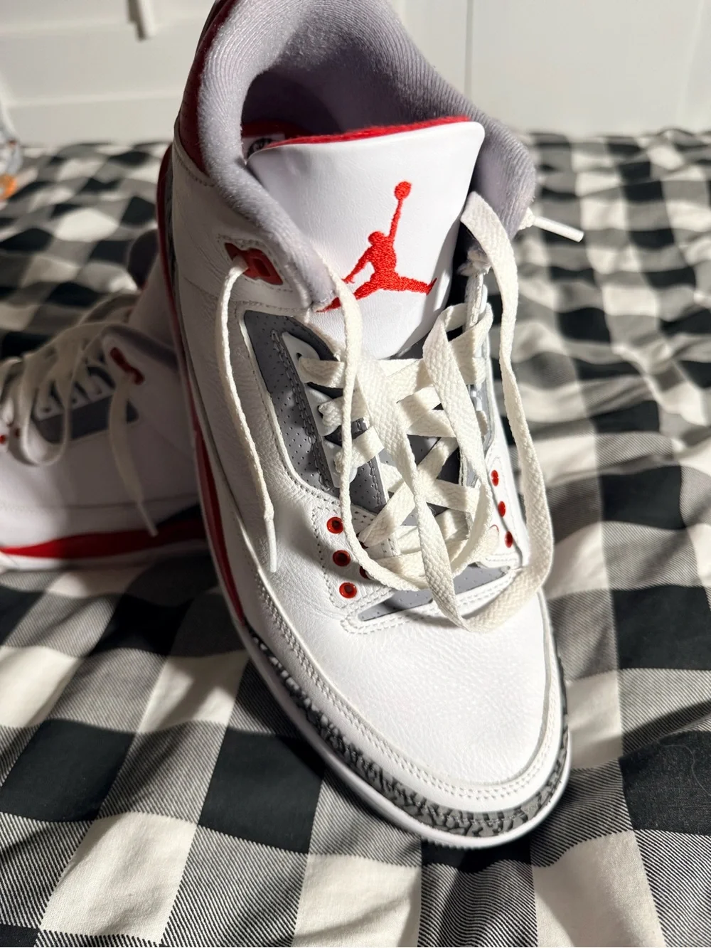 Air Jordan 3 Fire Red